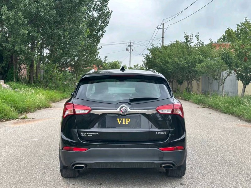 青岛18年别克昂科威8