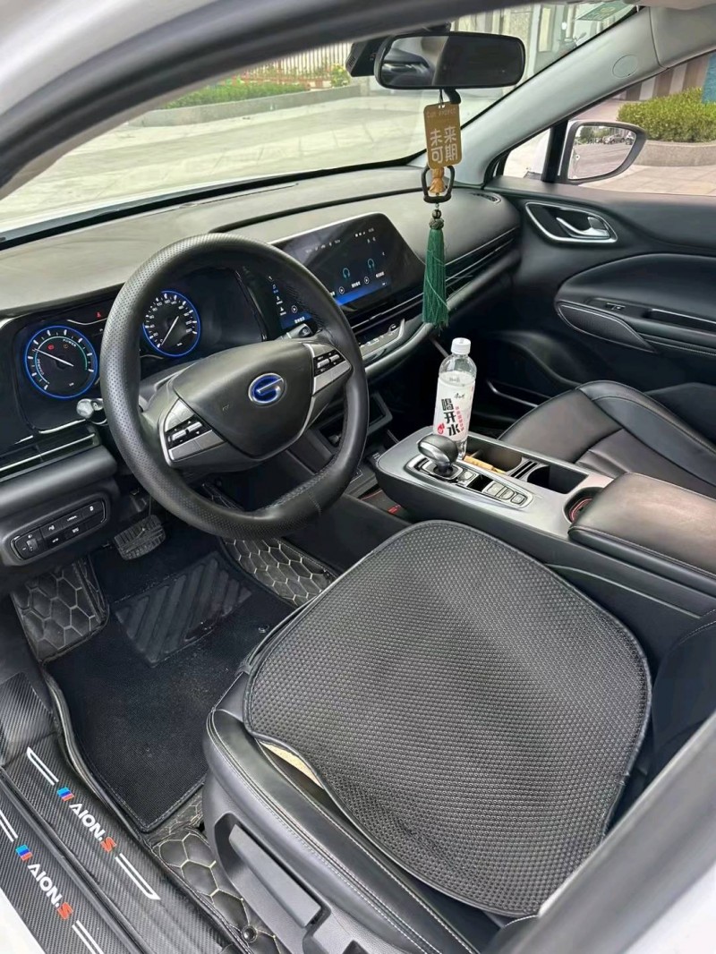 廊坊20年传祺埃安S6