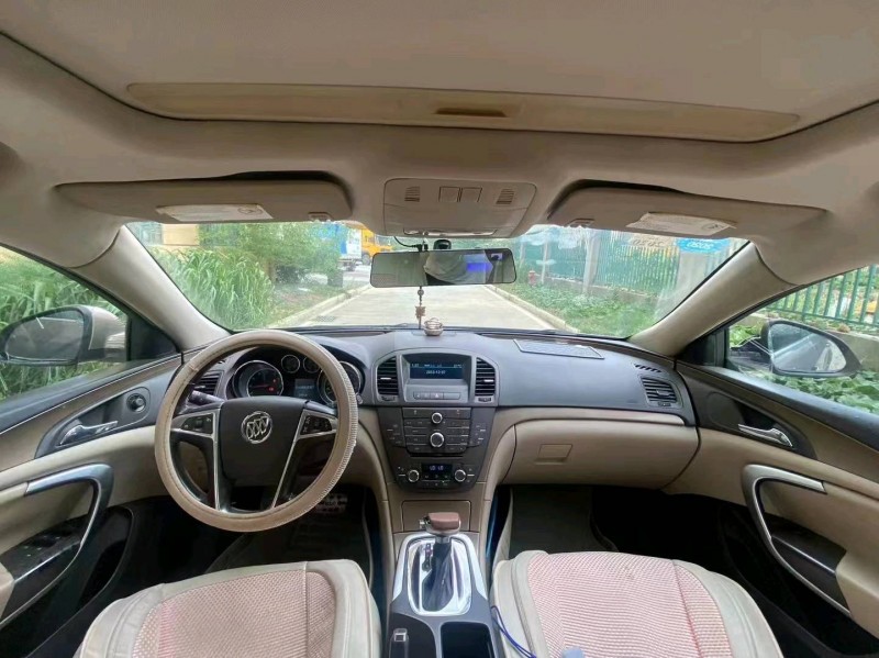 宜昌12年别克君威7