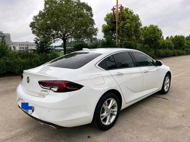 盐城20年别克君威4