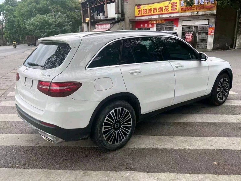 衡阳19年奔驰GLC7