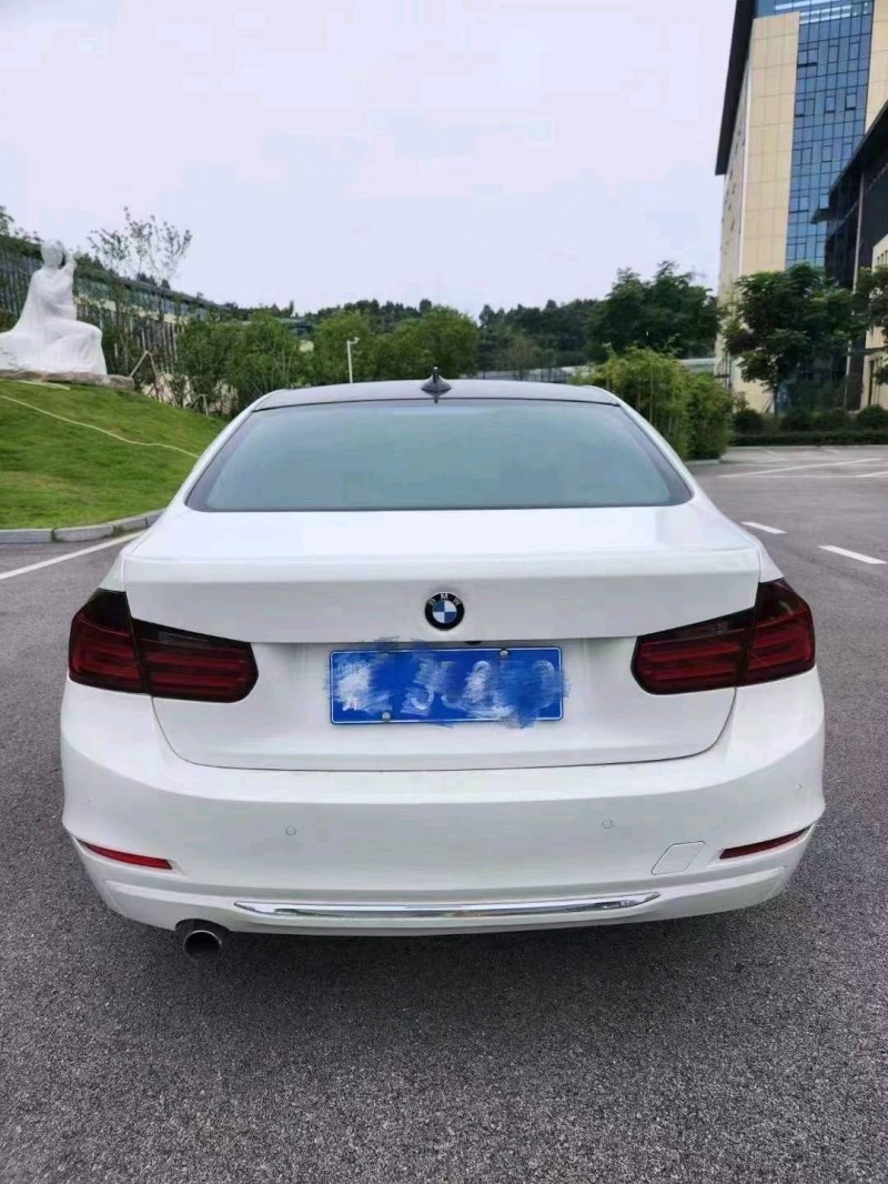 武汉14年宝马3系9