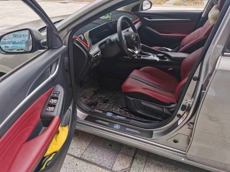 珠海21年長安汽車逸動6