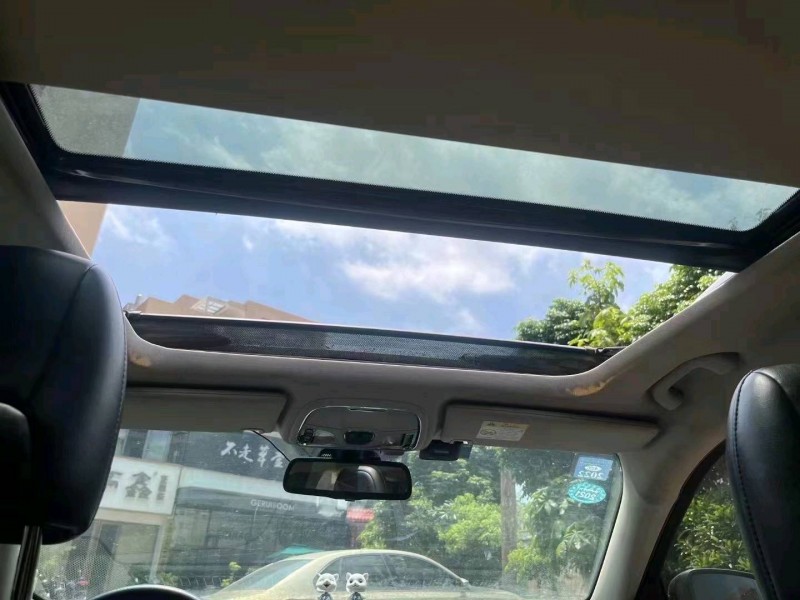 衡阳17年Jeep自由光6