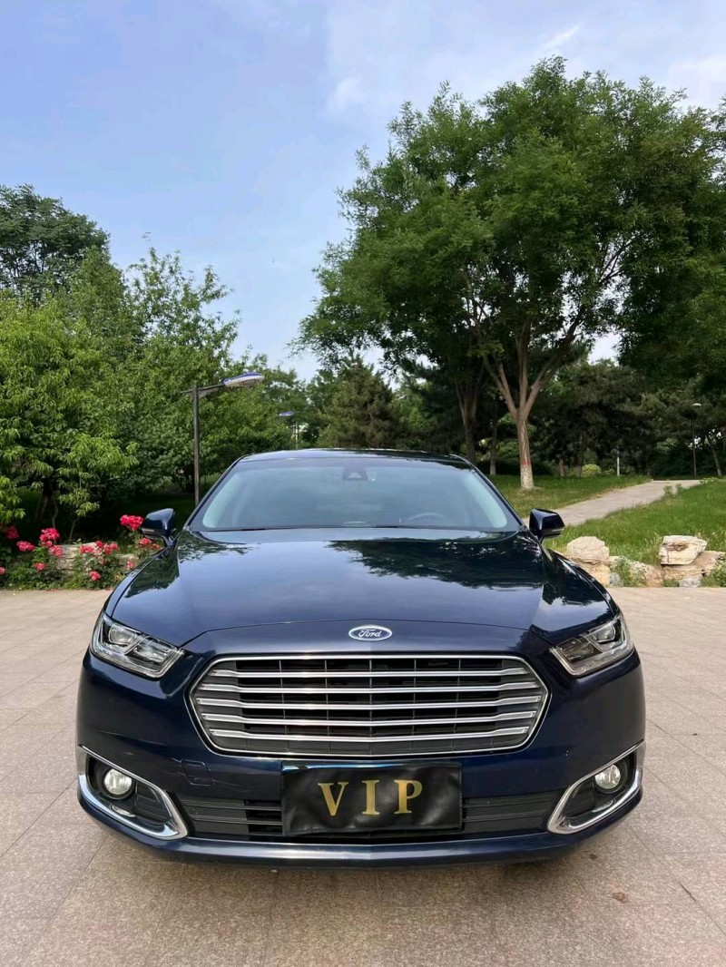 邢台17年福特金牛座1