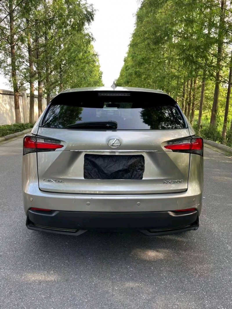 徐州15年雷克萨斯NX9