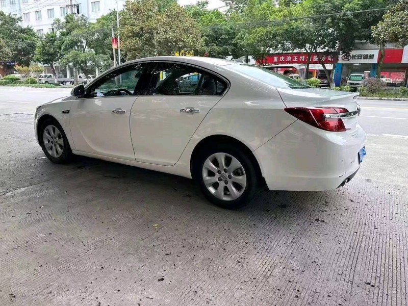 重庆16年别克君威4