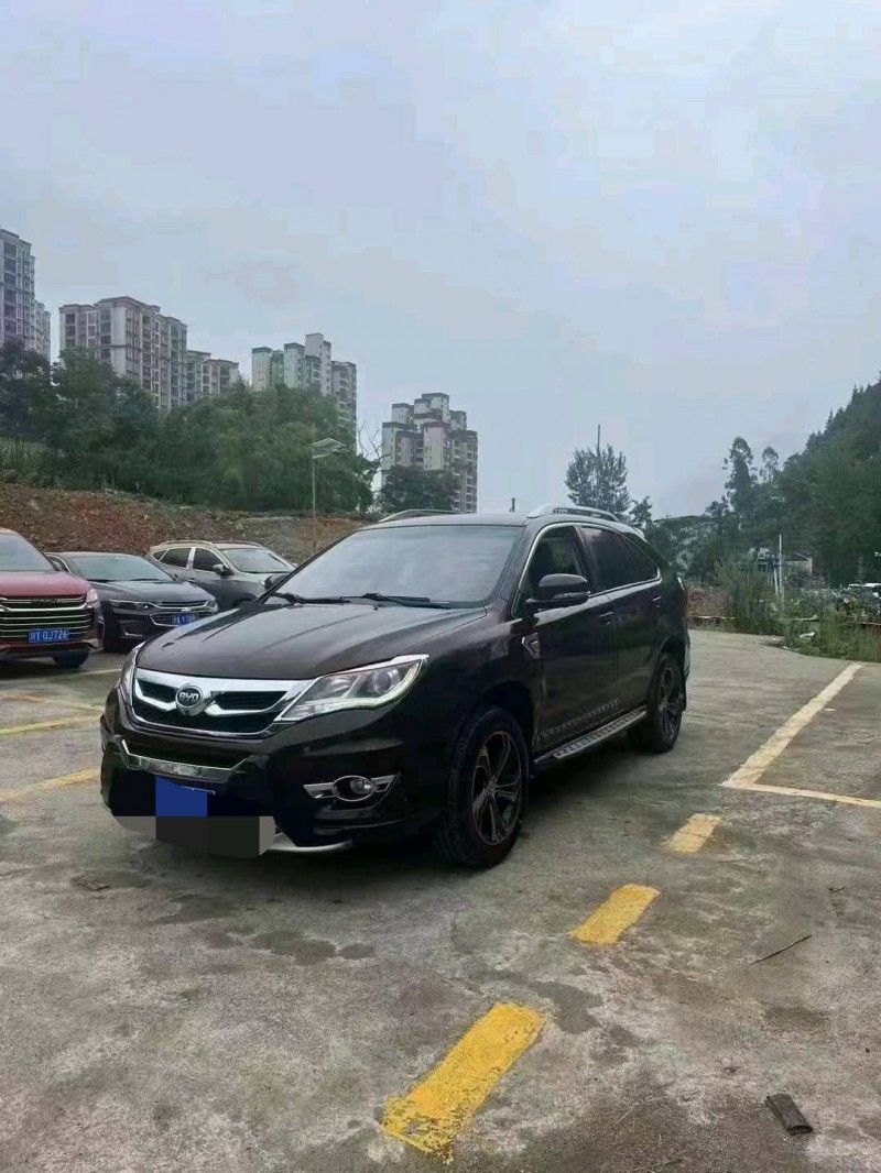 重慶15年比亞迪S72