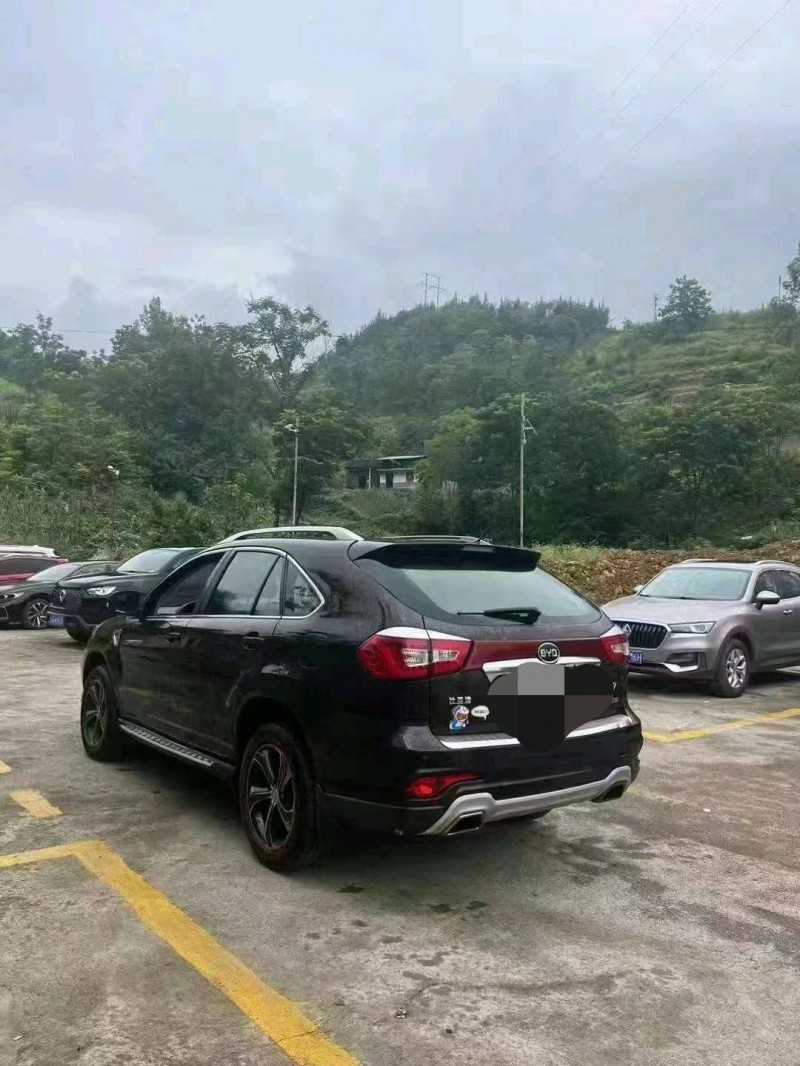 重慶15年比亞迪S74