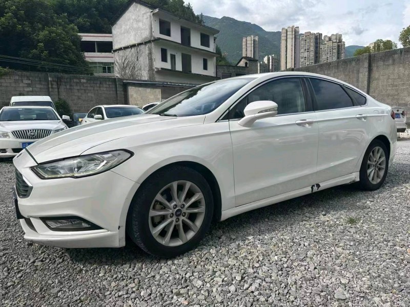 重庆18年福特蒙迪欧2