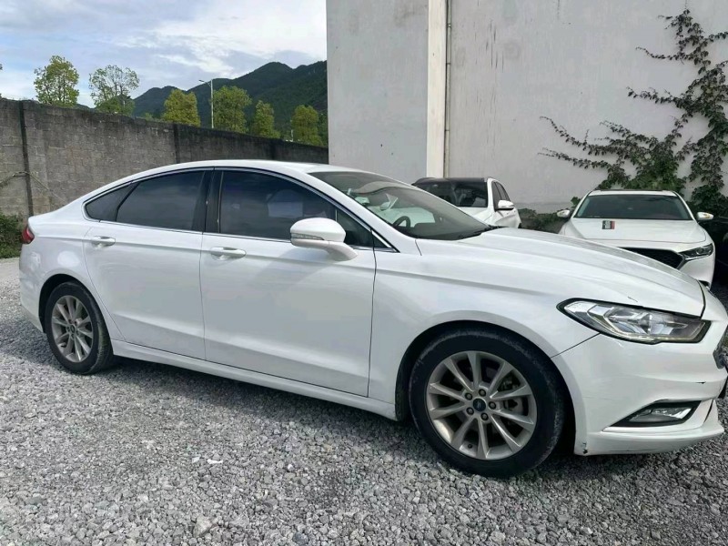 重庆18年福特蒙迪欧3