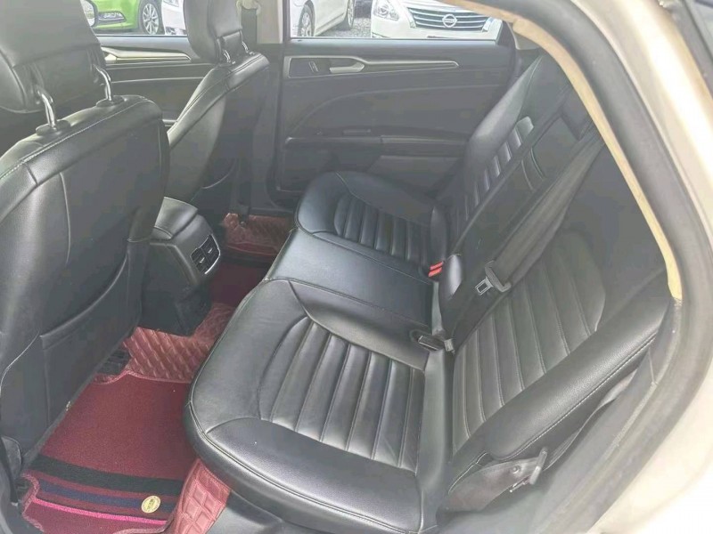 重庆18年福特蒙迪欧6