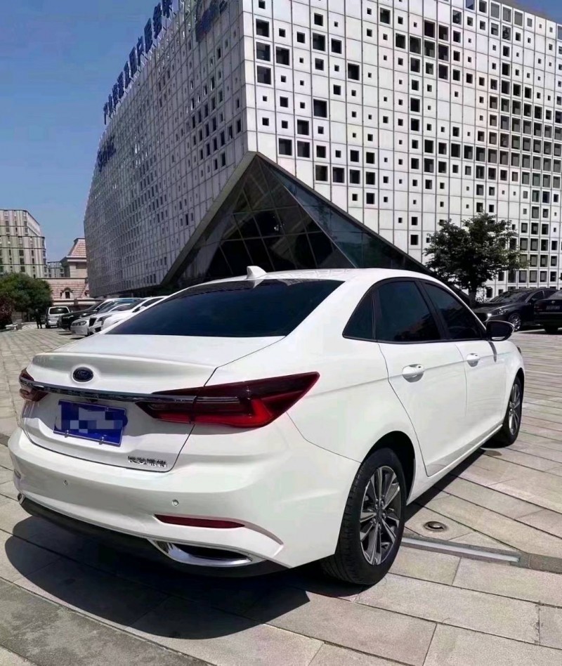 枣庄21年福特福睿斯4
