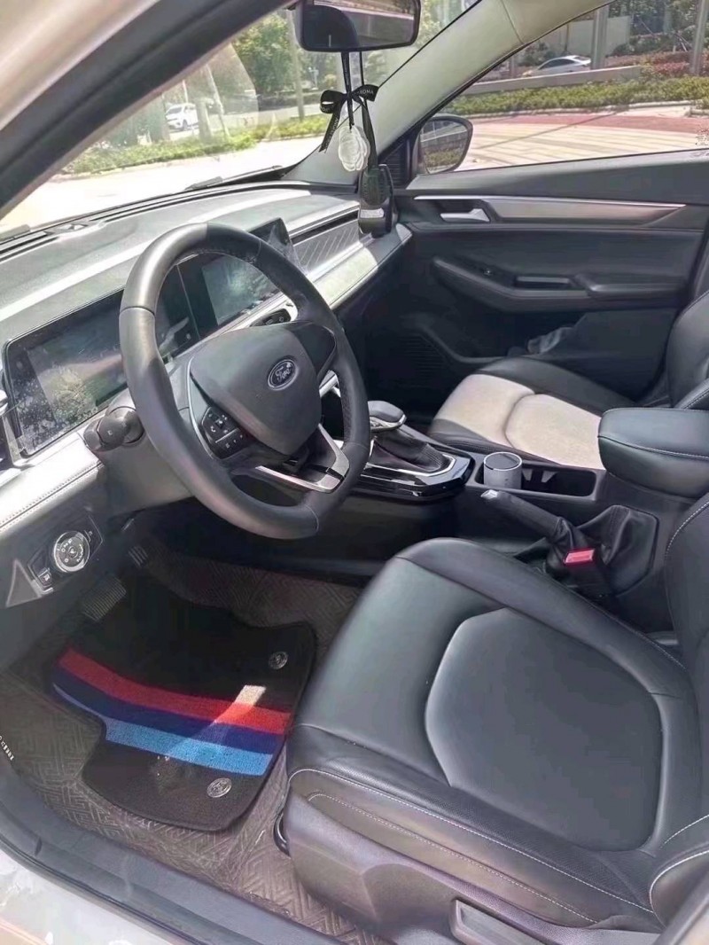 枣庄21年福特福睿斯8