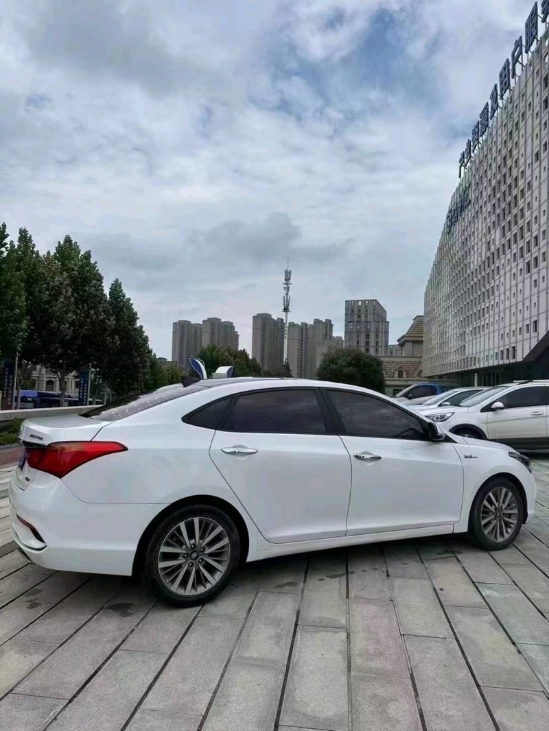 枣庄17年现代名图5