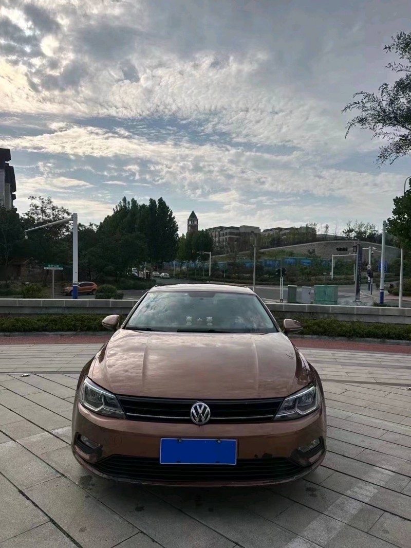 枣庄17年大众凌渡1