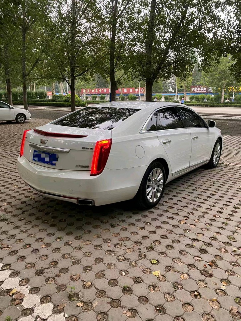 枣庄17年凯迪拉克XTS9