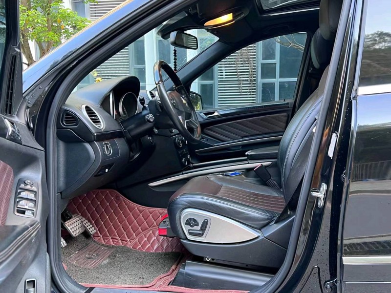 广州13年奔驰GL6