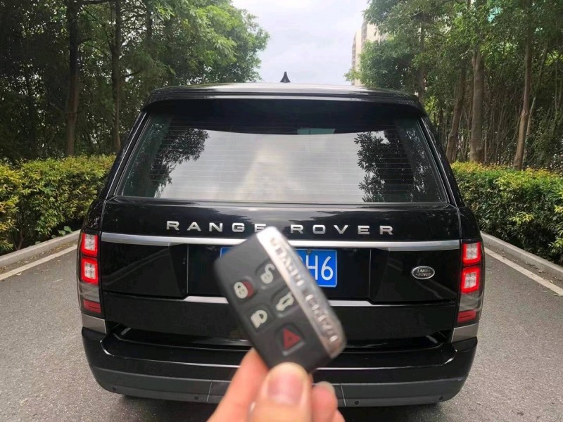 广州18年路虎揽胜行政9