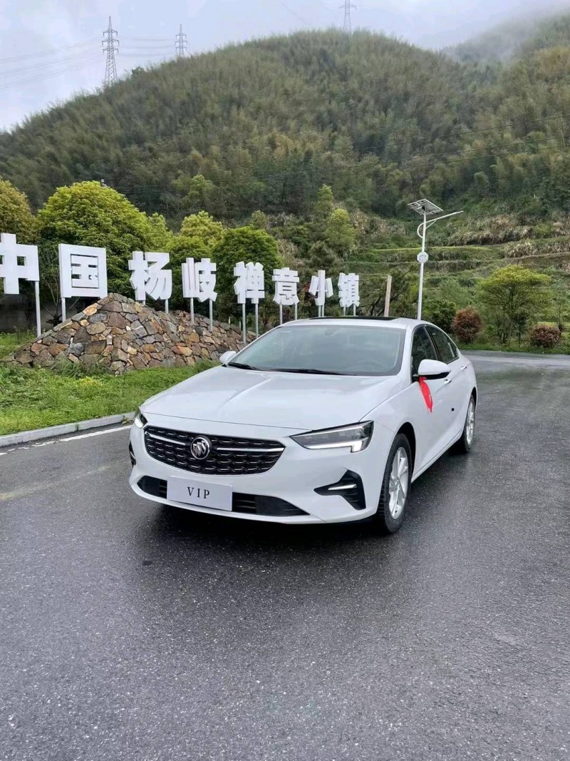 九江23年別克君威2