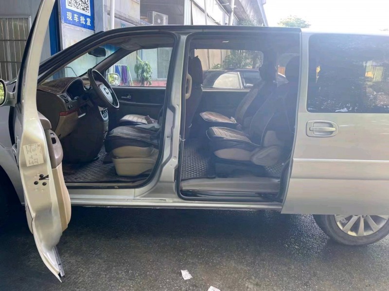 广州11年别克GL85