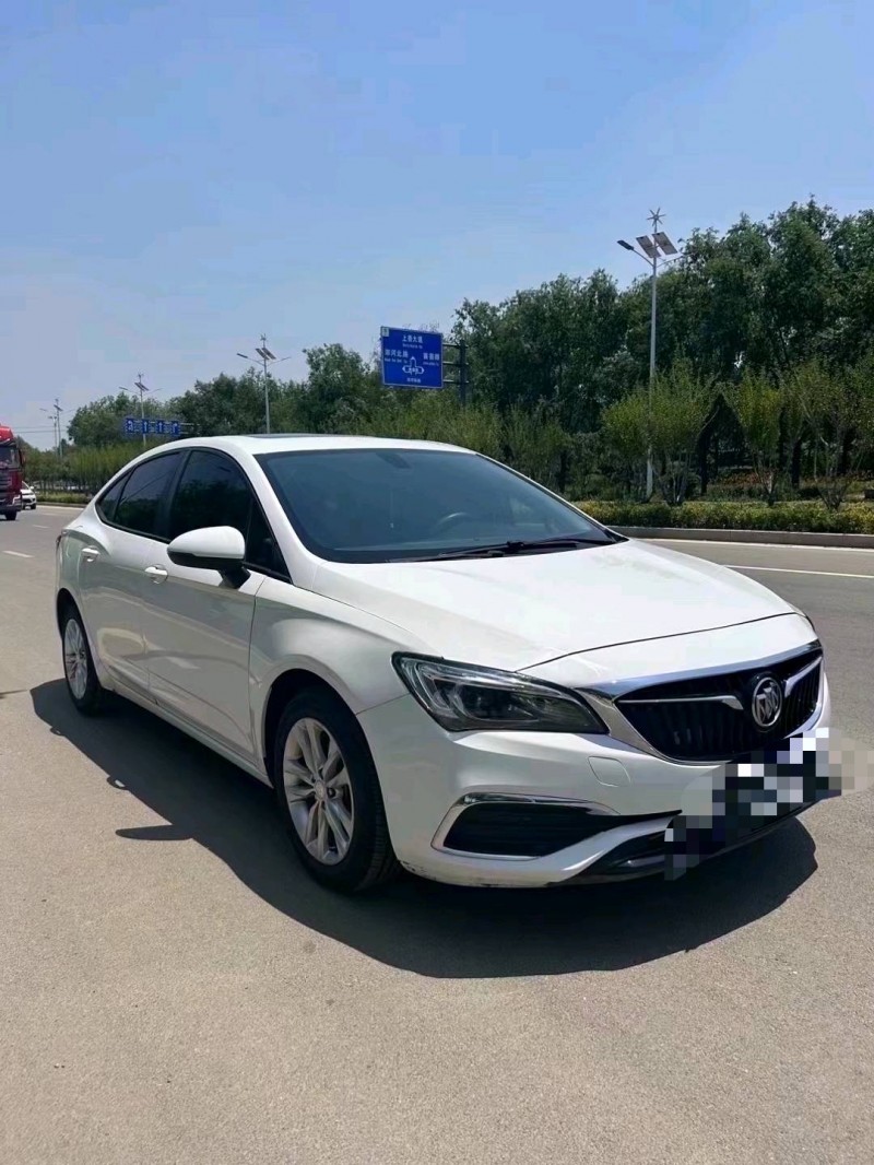 枣庄19年别克威朗2