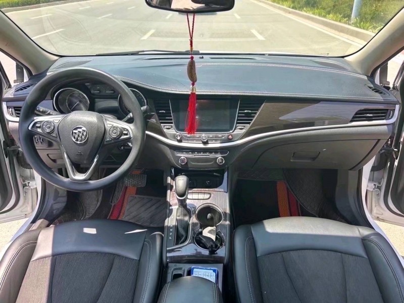 枣庄19年别克威朗6