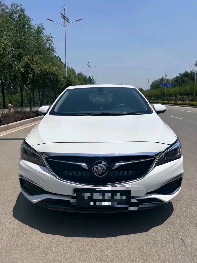 枣庄19年别克威朗1