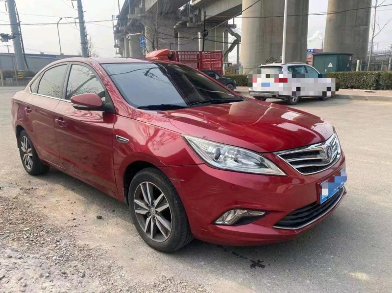 青島15年長安汽車逸動7
