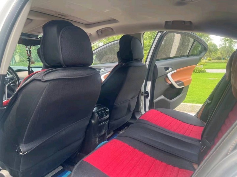 枣庄16年别克君威5