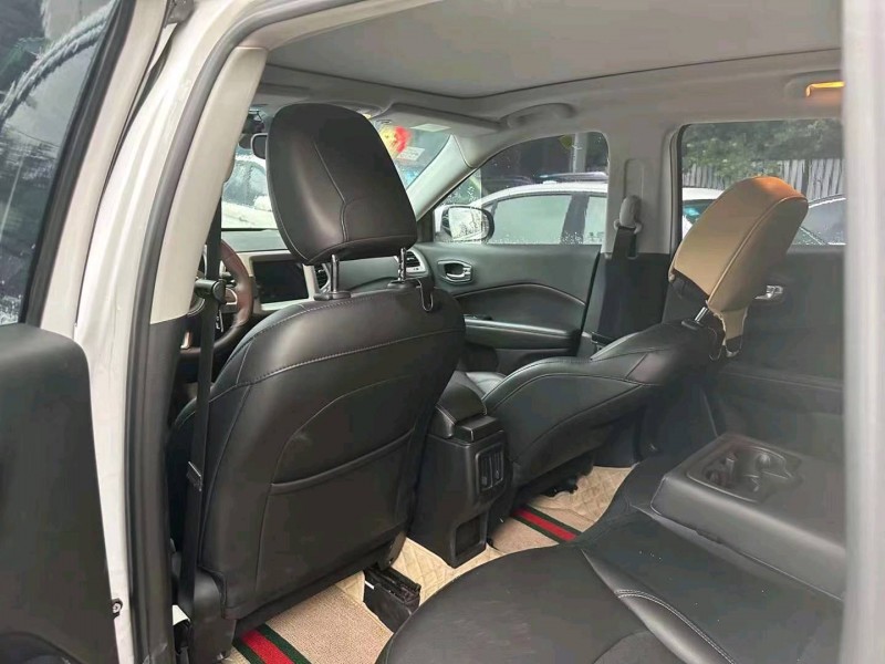 枣庄20年Jeep指南者9