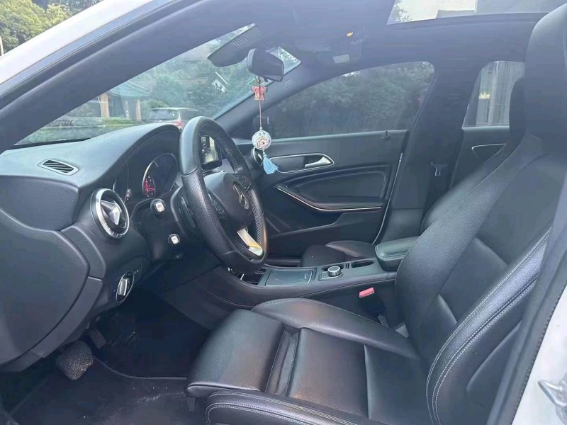 湖州16年奔驰CLA9