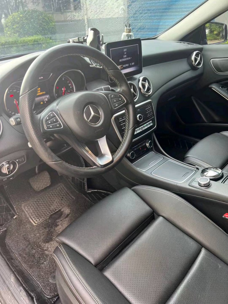 宿迁18年奔驰GLA6