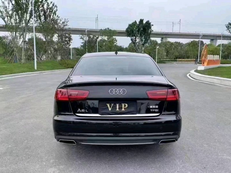 嘉兴18年奥迪A6L9