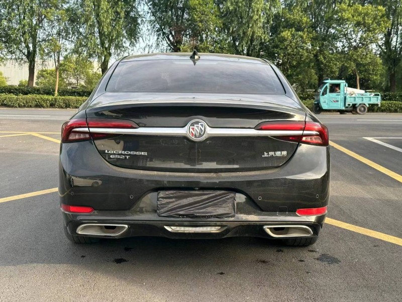 徐州20年别克君越9