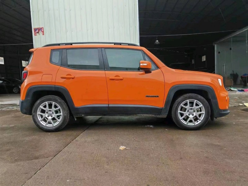 中山21年Jeep自由侠4