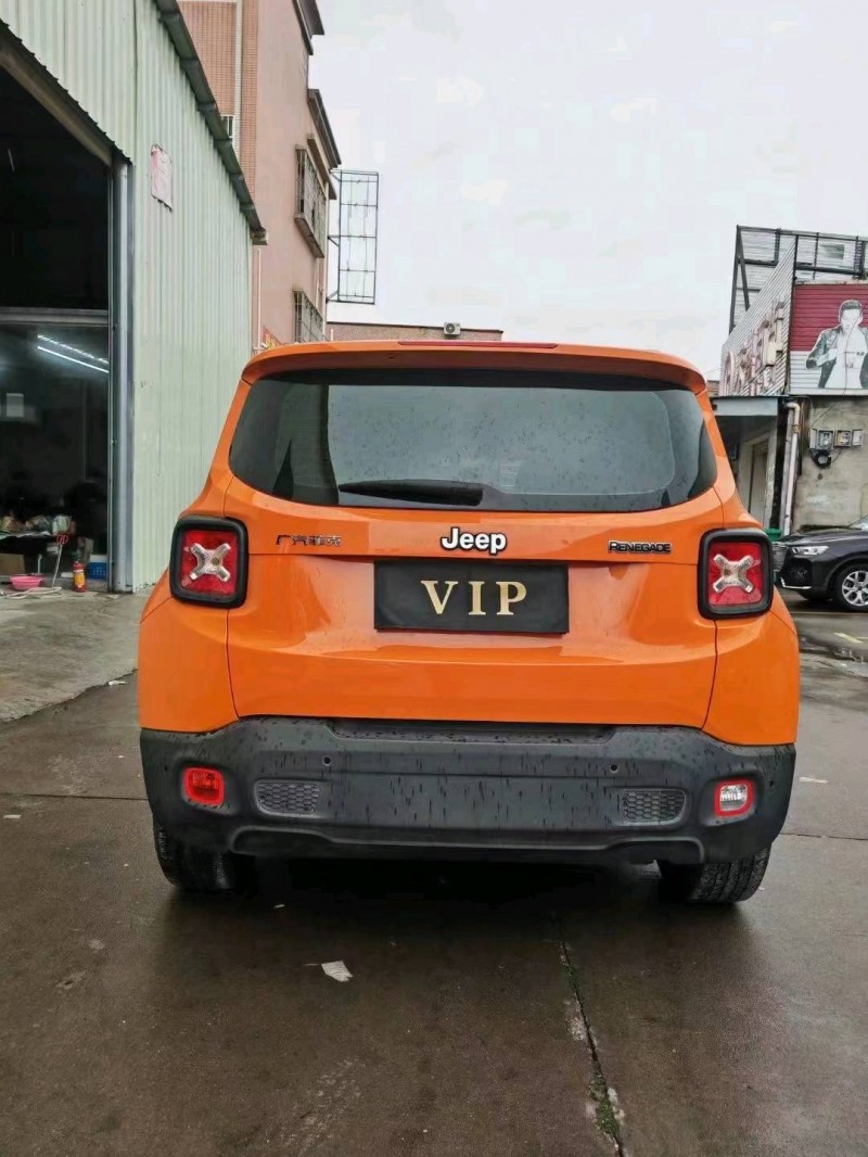 中山21年Jeep自由侠9