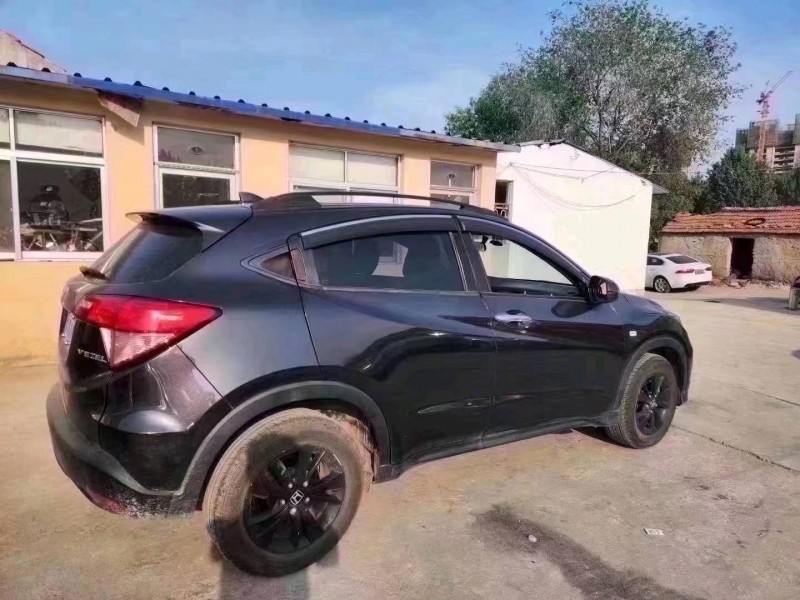 济南16年本田缤智3