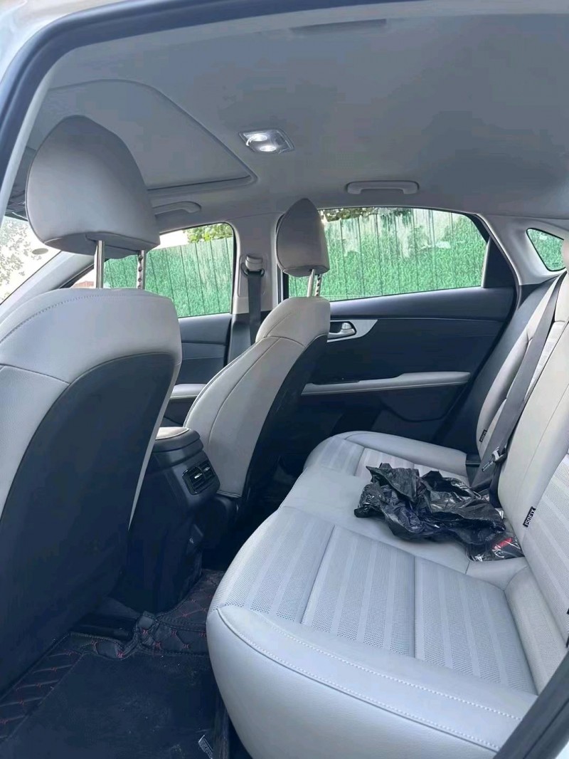 安阳23年起亚K35