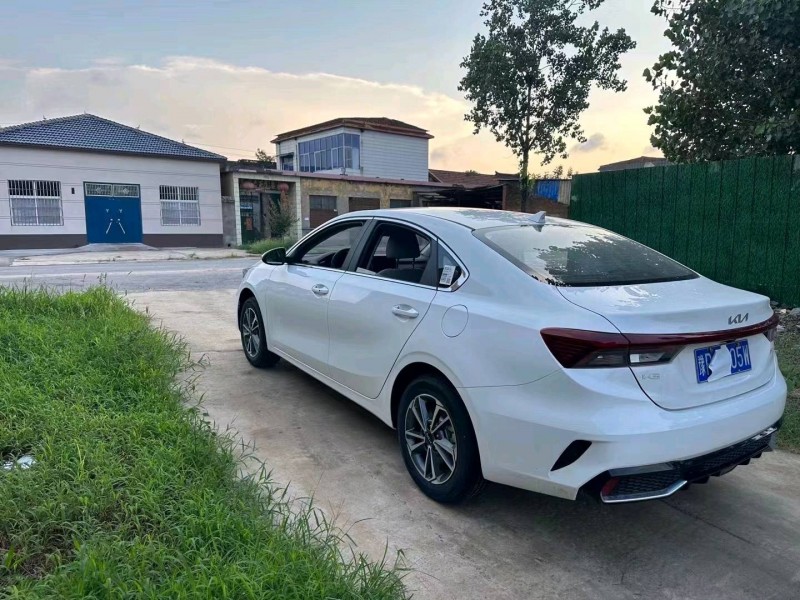 安阳23年起亚K38