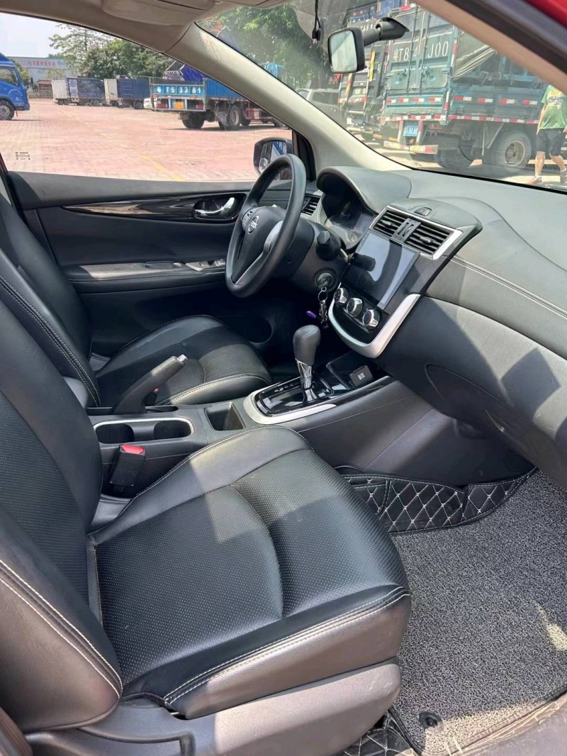 中山17年日产骐达4