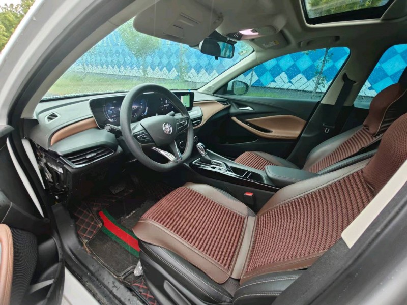 济南22年别克威朗8