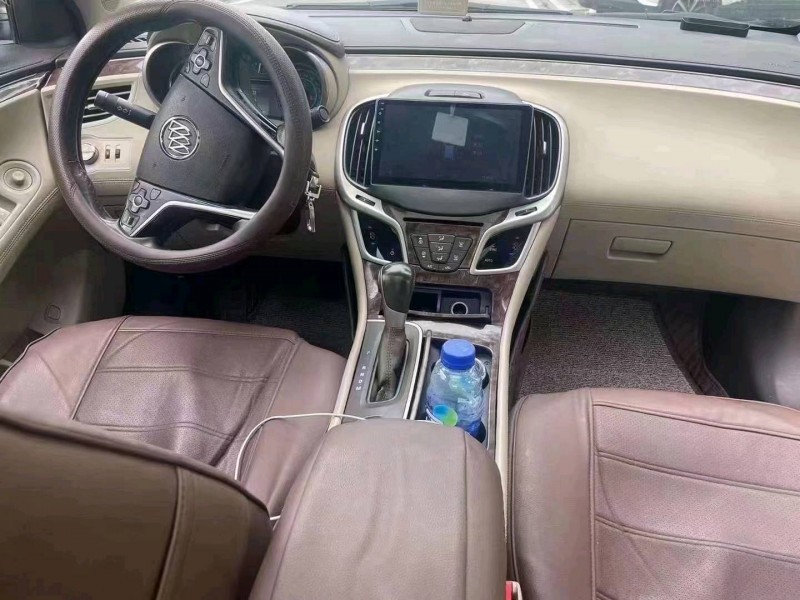 重庆14年别克君越4