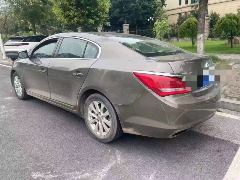 重庆14年别克君越7