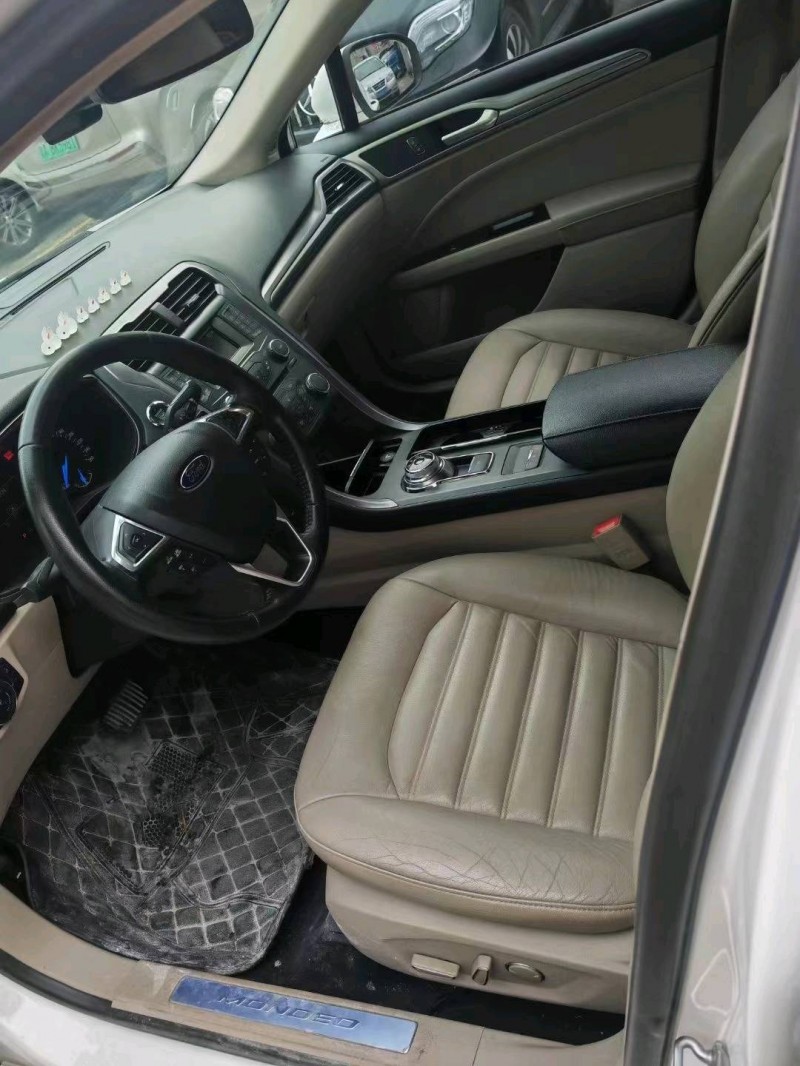 中山18年福特蒙迪欧6