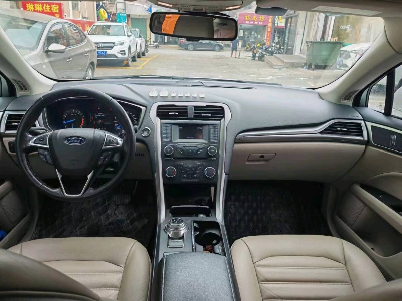 中山18年福特蒙迪欧7