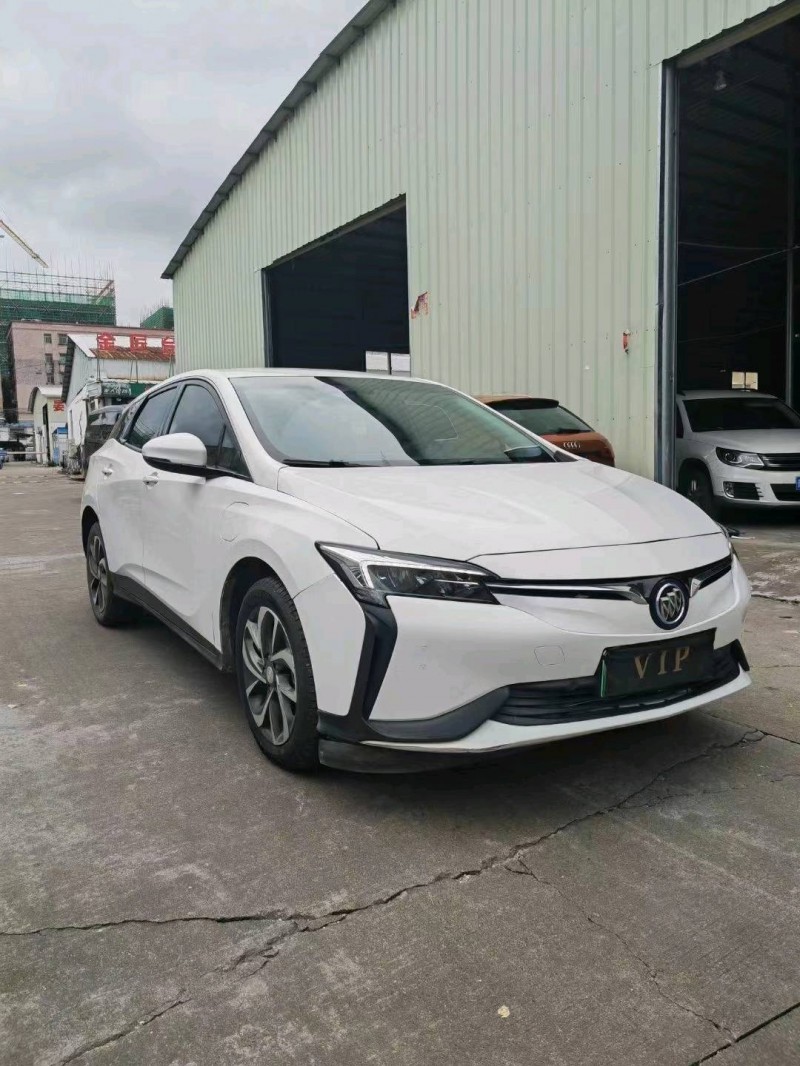 中山21年别克微蓝3