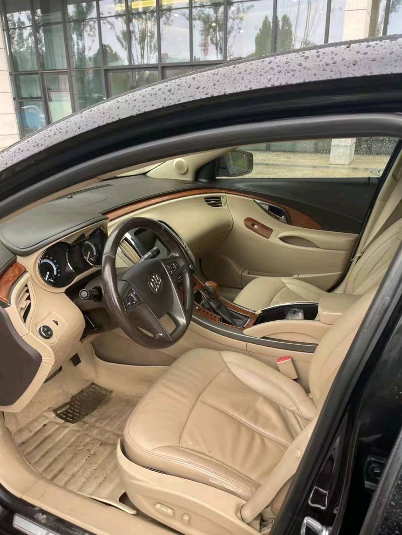 枣庄11年别克君越9