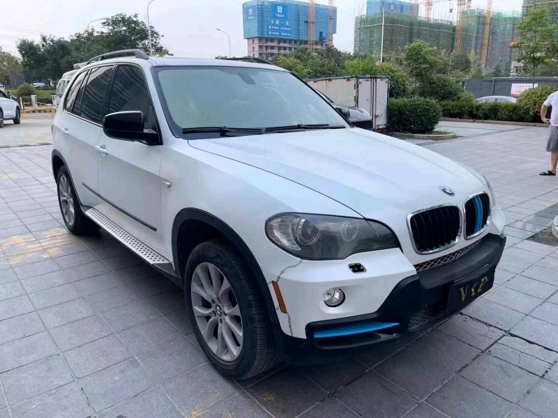 济宁07年宝马X59