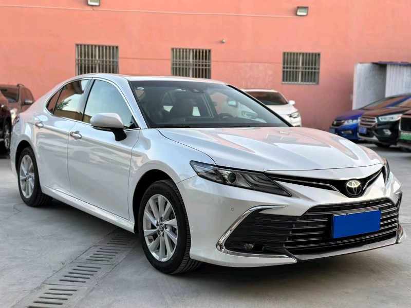 济宁21年丰田凯美瑞2